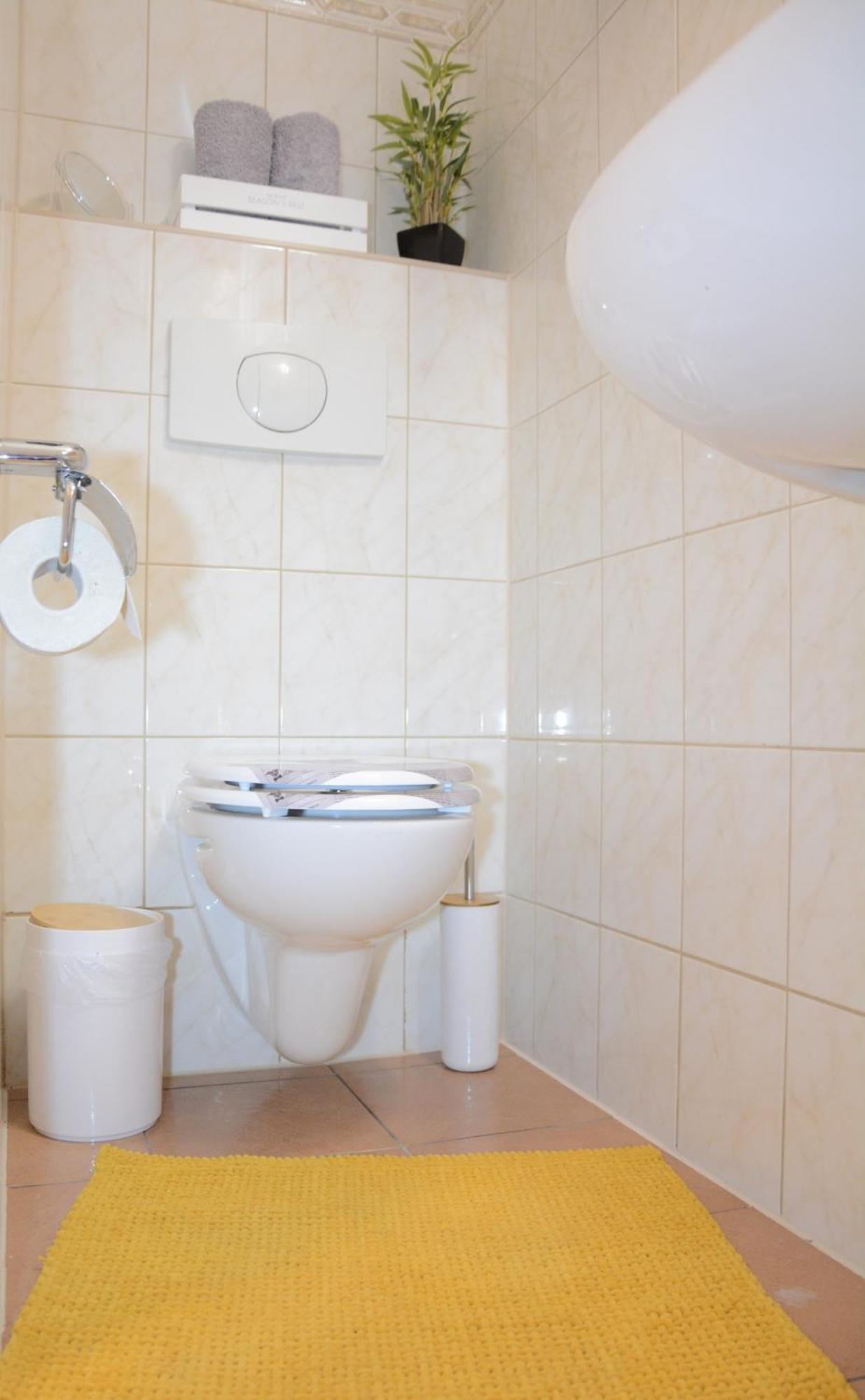 Rosenwinkel Appartement Im Og Halberstadt Exteriör bild